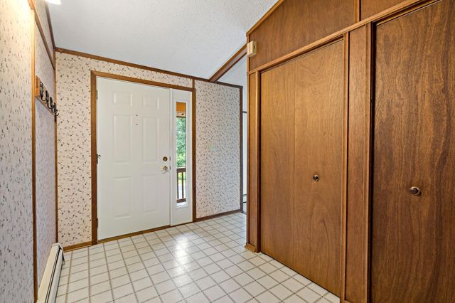 14873 Pixie Point Circle SE, Prior Lake, MN 55372