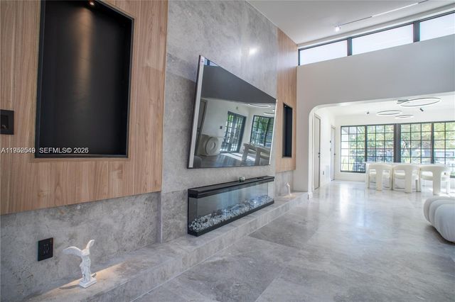 7850 Hawthorne Ave, Miami Beach, FL 33141