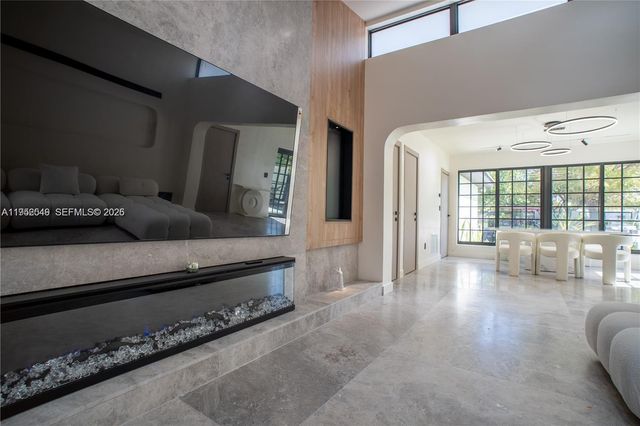 7850 Hawthorne Ave, Miami Beach, FL 33141