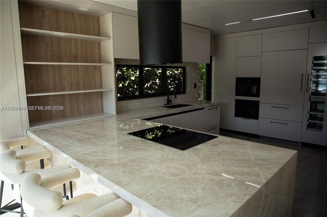 7850 Hawthorne Ave, Miami Beach, FL 33141