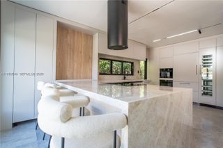 7850 Hawthorne Ave, Miami Beach, FL 33141