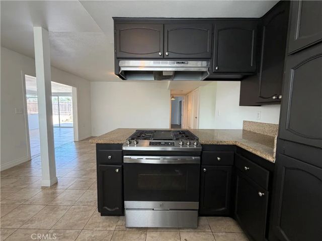 385 Burr Street, Corona, CA 92882