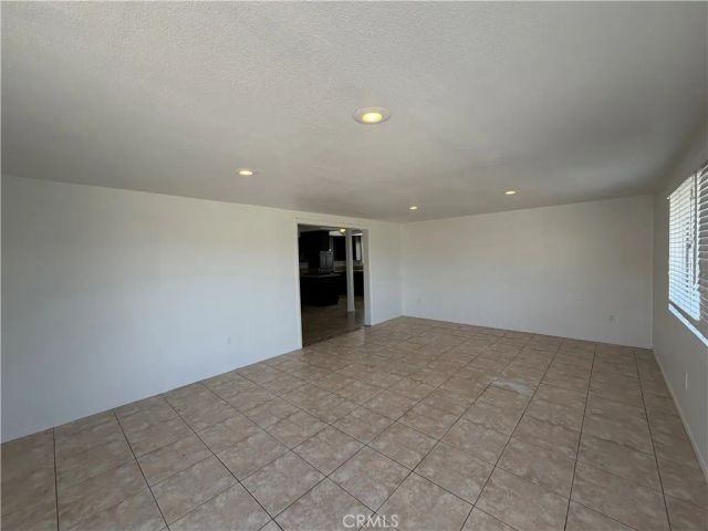 385 Burr Street, Corona, CA 92882