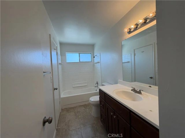385 Burr Street, Corona, CA 92882