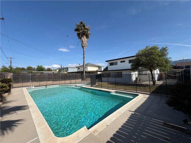 385 Burr Street, Corona, CA 92882