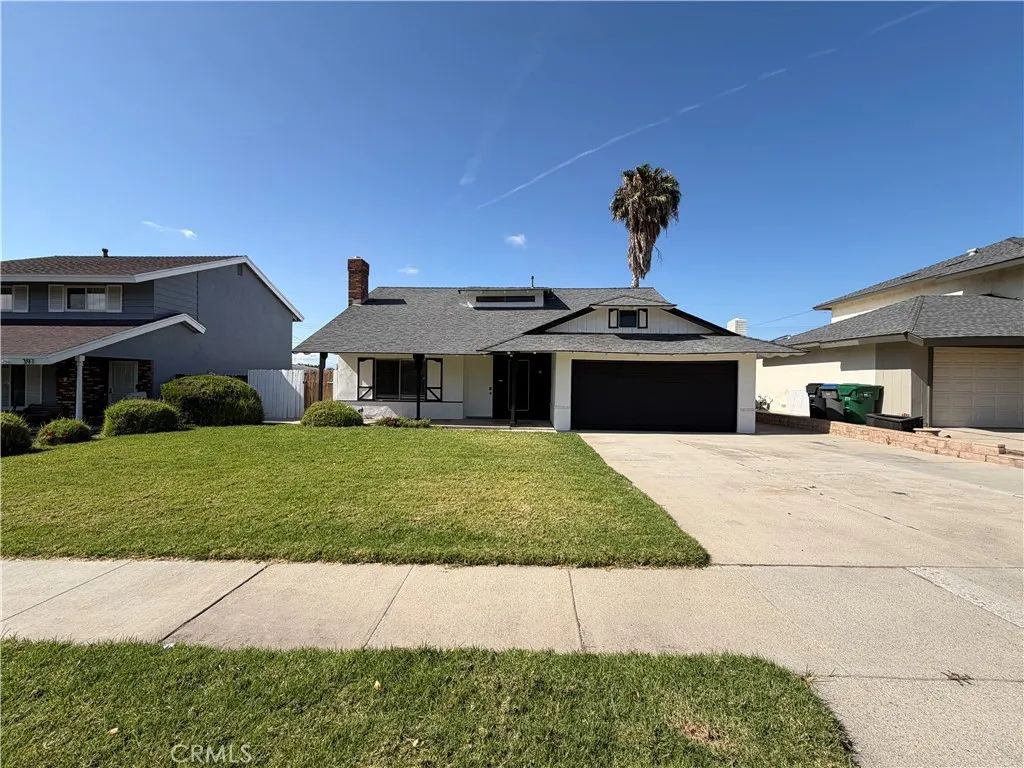 385 Burr Street, Corona, CA 92882