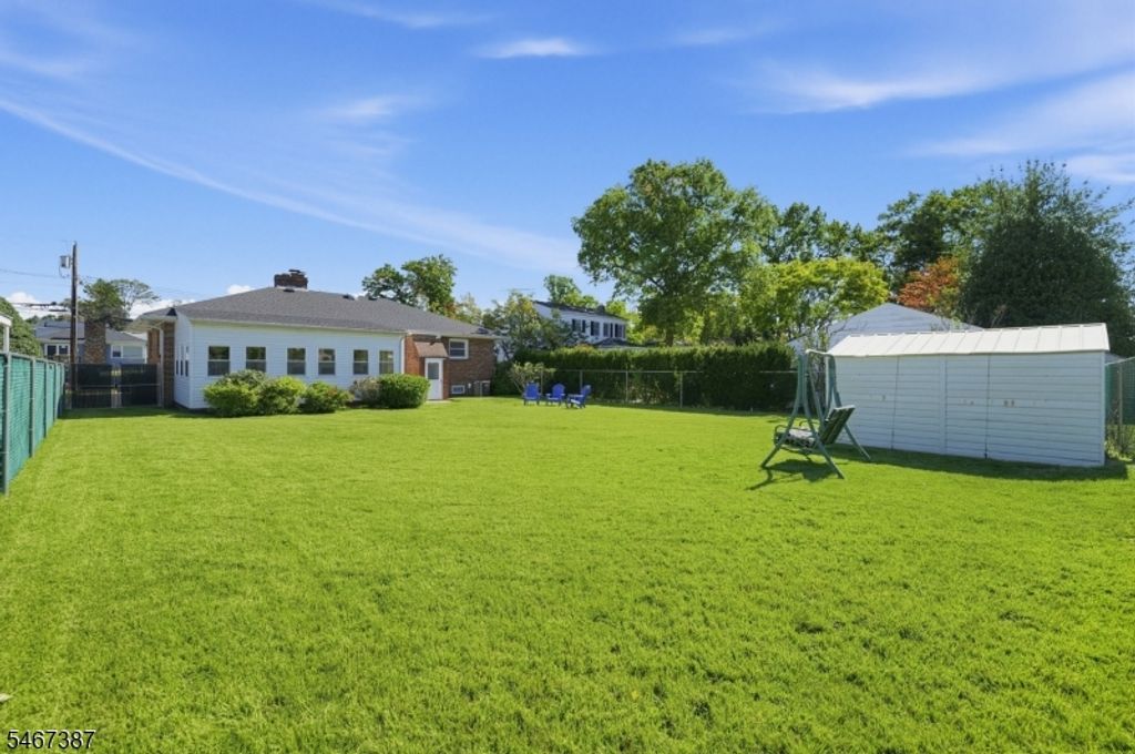 39 N Edward St, Sayreville Boro, NJ 08872 — photo 2