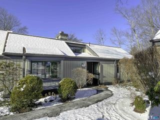 930 Heritage Village B, Southbury, CT 06488