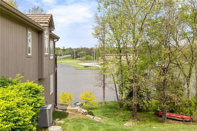 124 Teton Ridge, Lake Winnebago, MO 64034