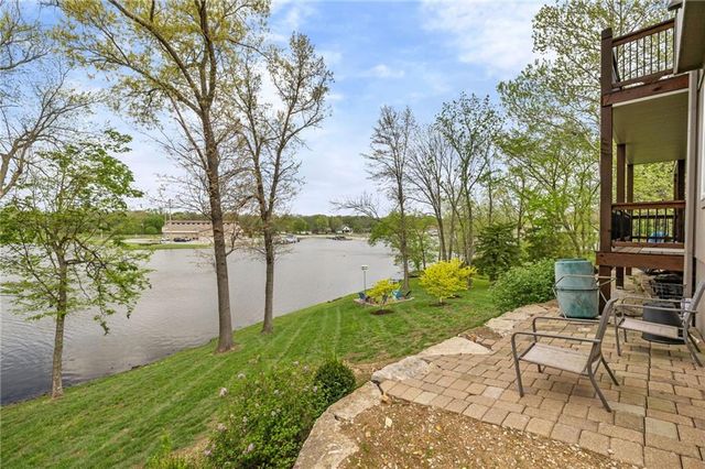 124 Teton Ridge, Lake Winnebago, MO 64034