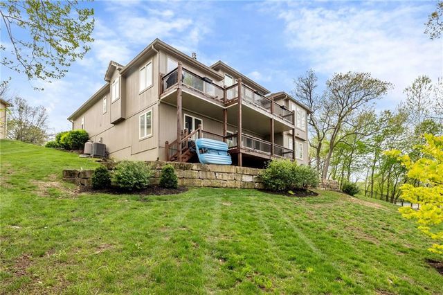 124 Teton Ridge, Lake Winnebago, MO 64034