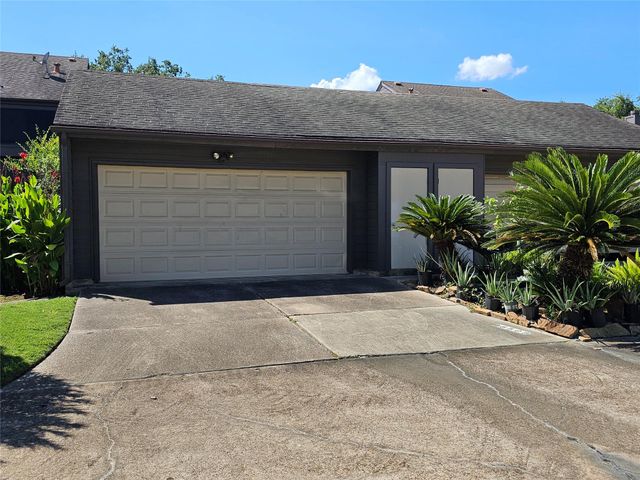 16508 Space Center Boulevard, Houston, TX 77058