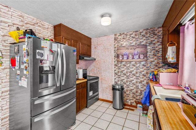 3505 Maxton Trail, Winston-salem, NC 27107