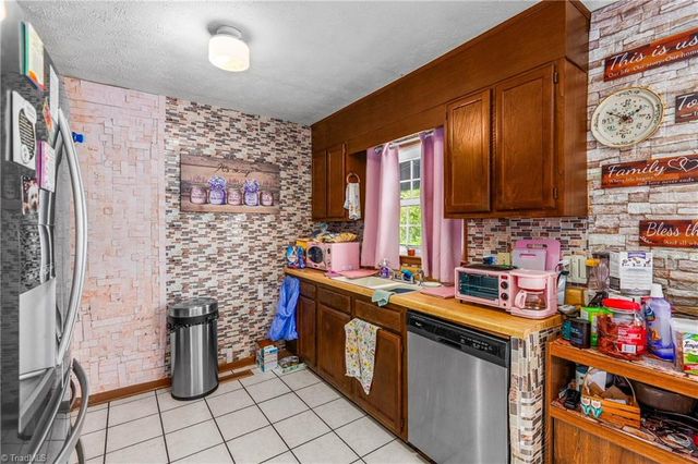 3505 Maxton Trail, Winston-salem, NC 27107