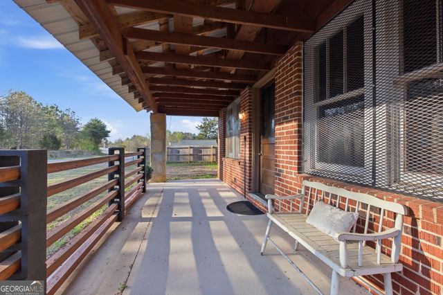 723 Gainesville Highway, Alto, GA 30510