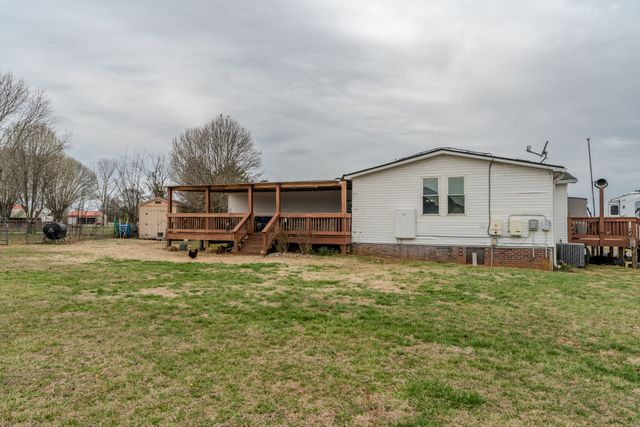 6683 Plainview Rd, Christiana, TN 37037