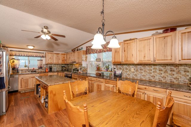 6683 Plainview Rd, Christiana, TN 37037