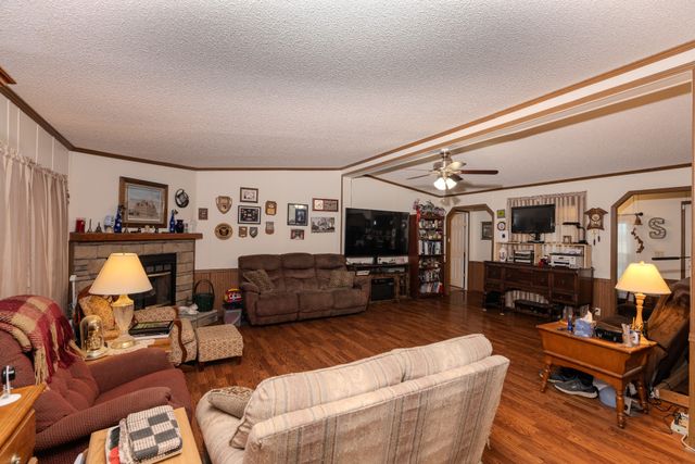6683 Plainview Rd, Christiana, TN 37037