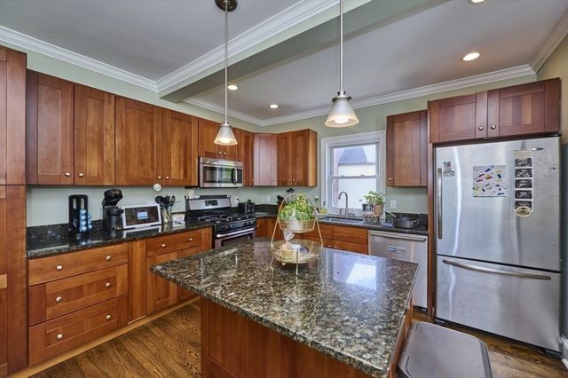 349 Linwood Ave 2, Newton, MA 02460