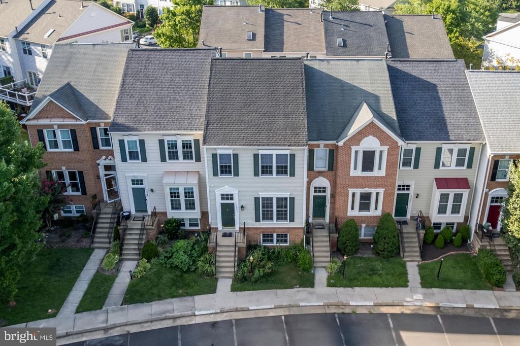 19893 UPLAND TER, Ashburn, VA 20147