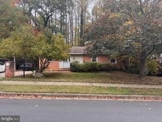 6703 GREENVIEW LN, Springfield, VA 22152
