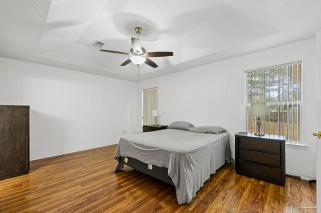 6016 Arnies Way, Milton, FL 32570