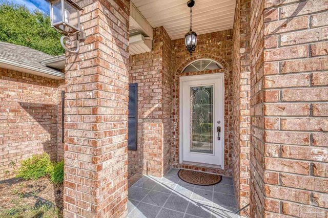 6016 Arnies Way, Milton, FL 32570