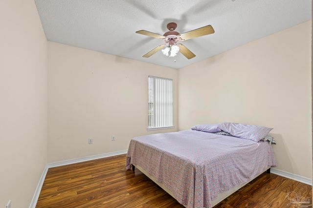 6016 Arnies Way, Milton, FL 32570