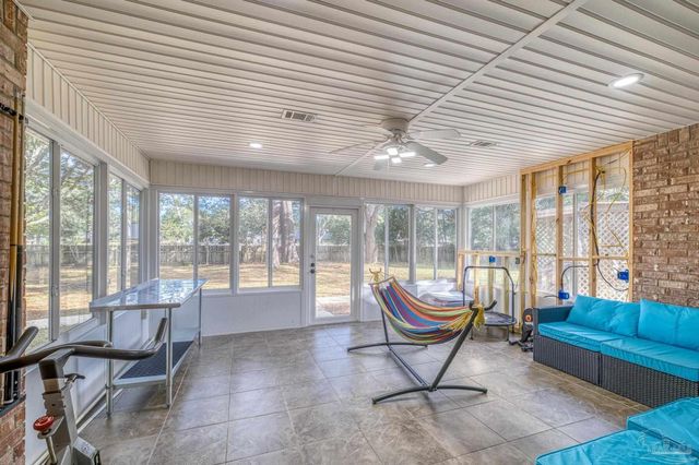 6016 Arnies Way, Milton, FL 32570