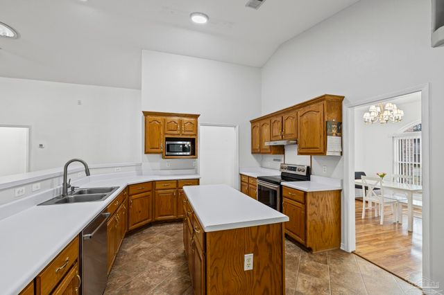 6016 Arnies Way, Milton, FL 32570