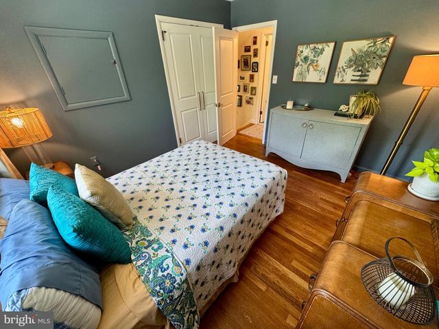 1005 SEDWICK DR, Wilmington, DE 19803