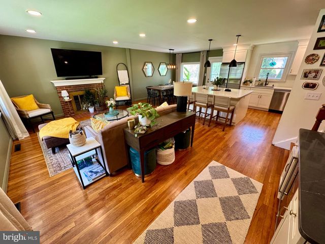 1005 SEDWICK DR, Wilmington, DE 19803