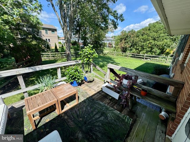 1005 SEDWICK DR, Wilmington, DE 19803