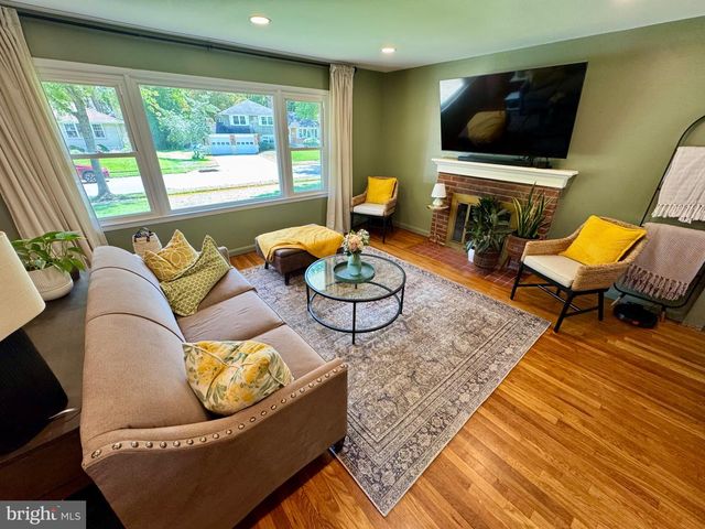 1005 SEDWICK DR, Wilmington, DE 19803