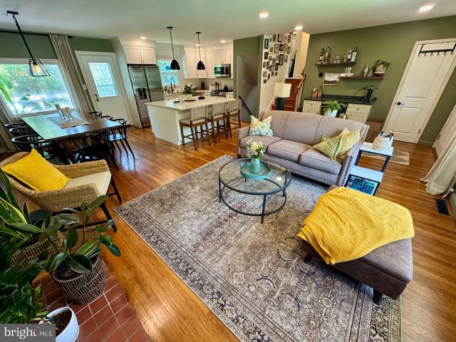 1005 SEDWICK DR, Wilmington, DE 19803