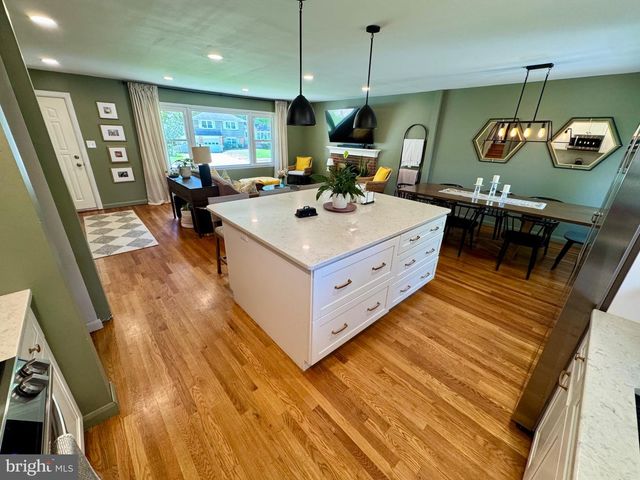 1005 SEDWICK DR, Wilmington, DE 19803
