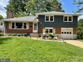 1005 SEDWICK DR, Wilmington, DE 19803