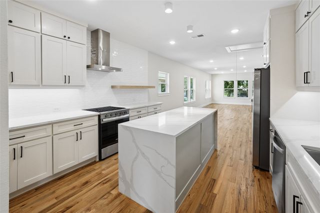 627 S Willomet Avenue, Dallas, TX 75208