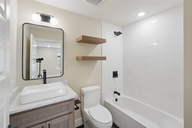627 S Willomet Avenue, Dallas, TX 75208