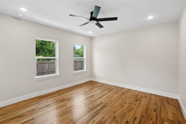 627 S Willomet Avenue, Dallas, TX 75208