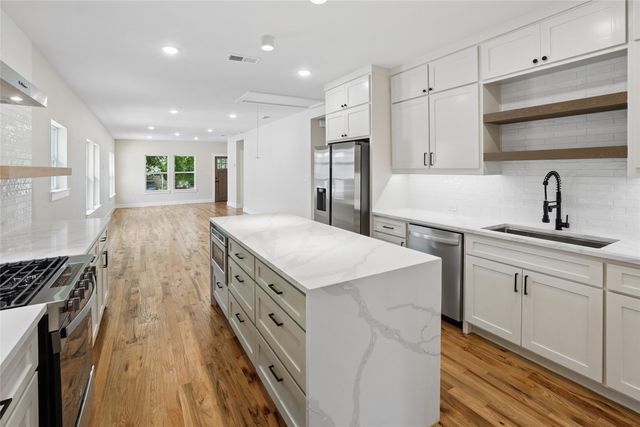627 S Willomet Avenue, Dallas, TX 75208