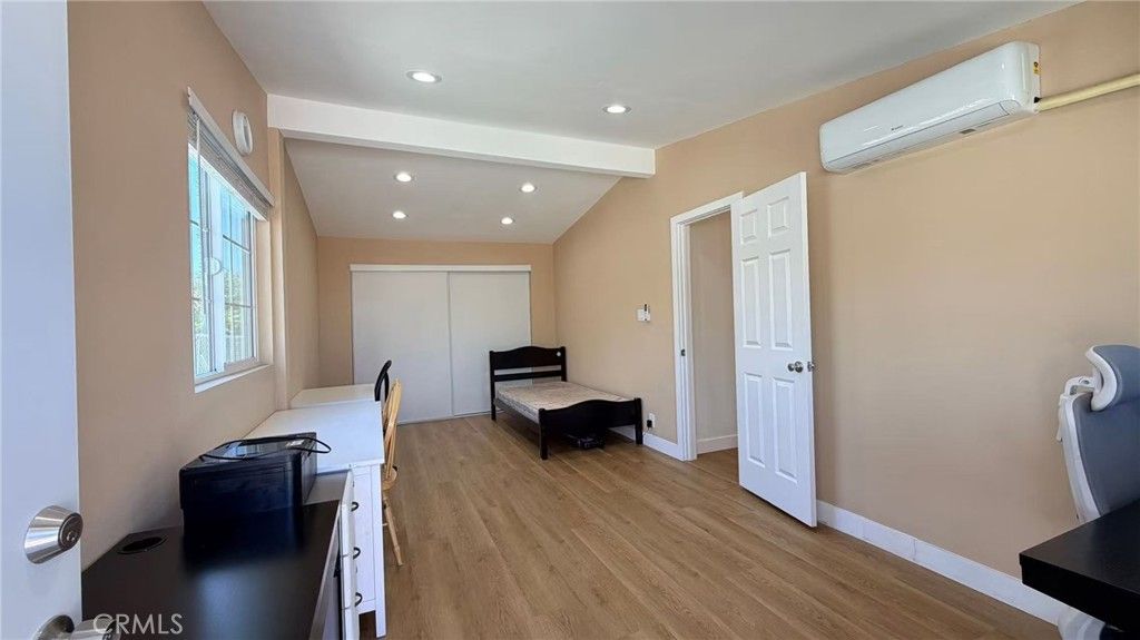 Image 20 of property listing at 437 N Begonia, Ontario, CA 91762