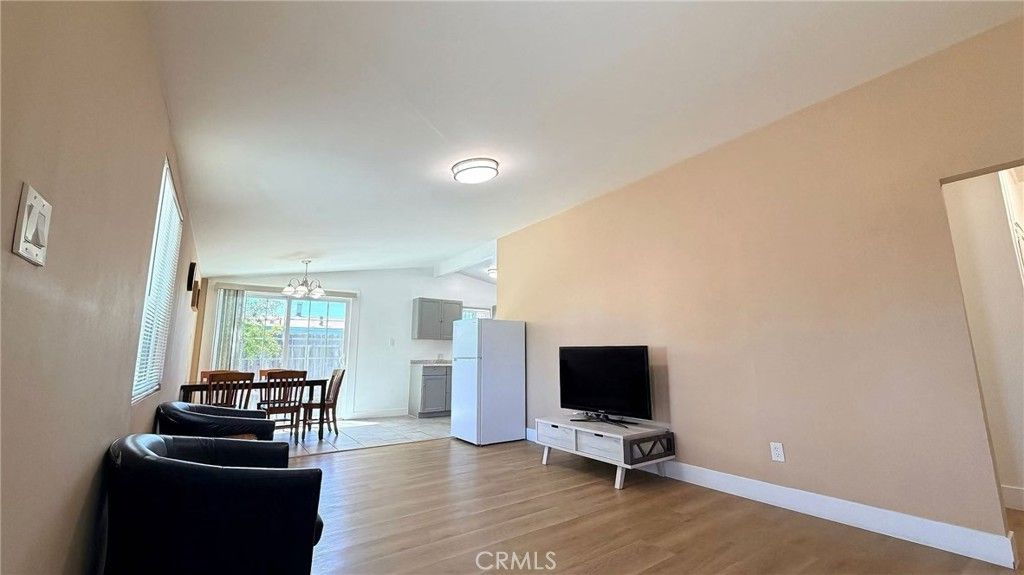 Image 4 of property listing at 437 N Begonia, Ontario, CA 91762