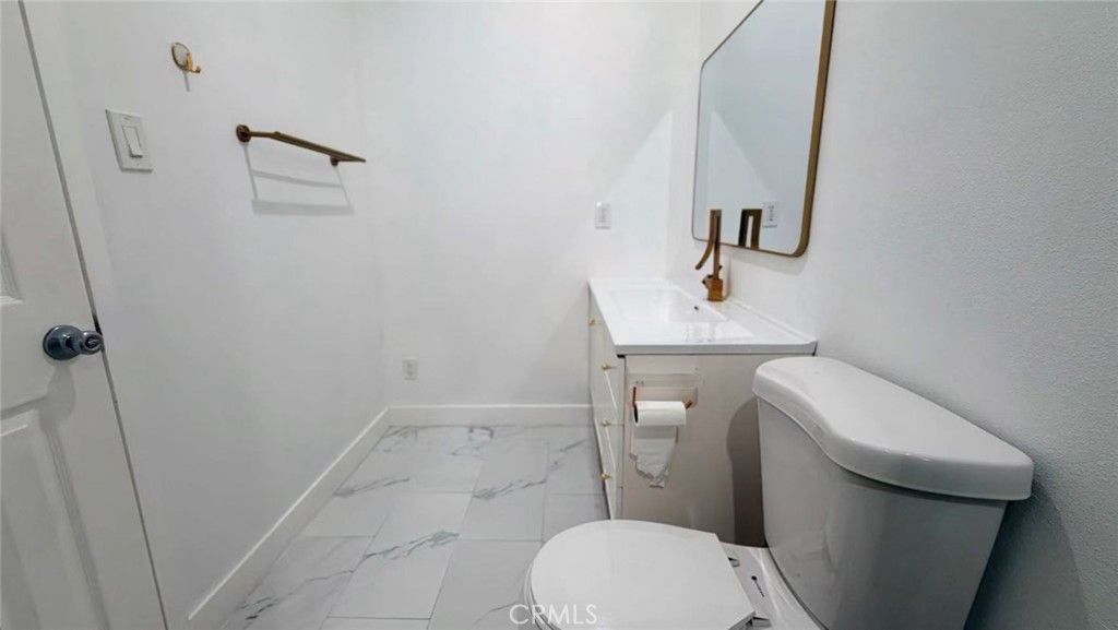 Image 8 of property listing at 437 N Begonia, Ontario, CA 91762