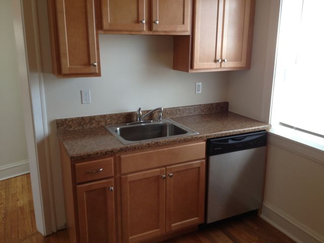 3638 N Keeler Avenue, Chicago, IL 60641