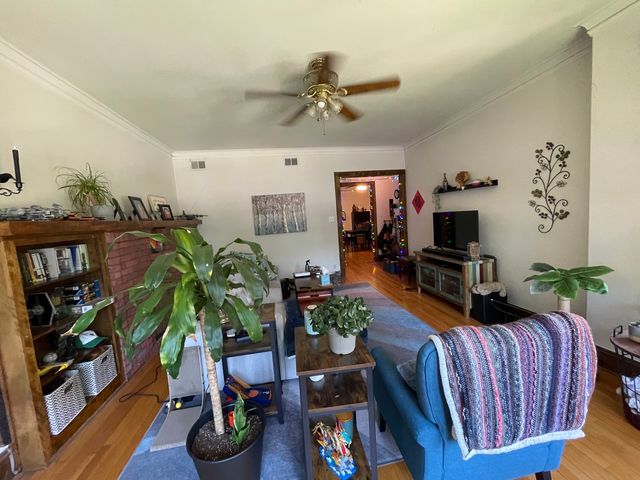 3638 N Keeler Avenue, Chicago, IL 60641