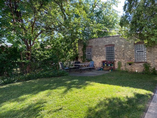 3638 N Keeler Avenue, Chicago, IL 60641
