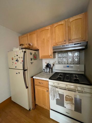 3638 N Keeler Avenue, Chicago, IL 60641
