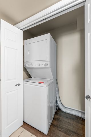 937 Russell St Apt 10, Nashville, TN 37206