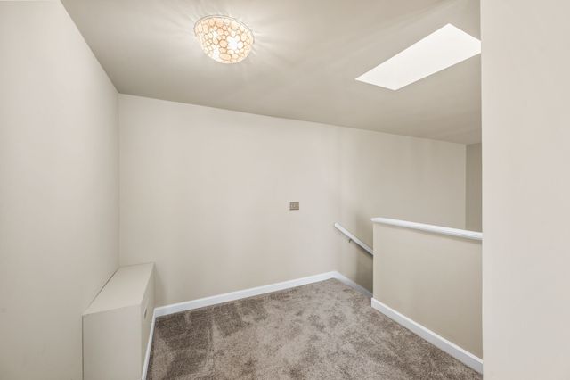 937 Russell St Apt 10, Nashville, TN 37206